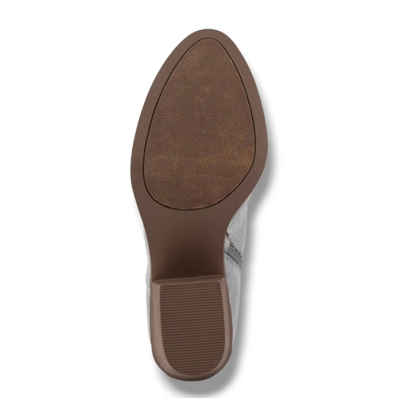 Sugar Light Gray Western Faux Leather Ankle Boots  NWT 7.5 W - Picture 3 of 6